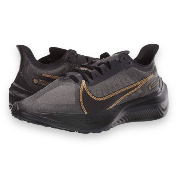 nike zoom gravity icon clash